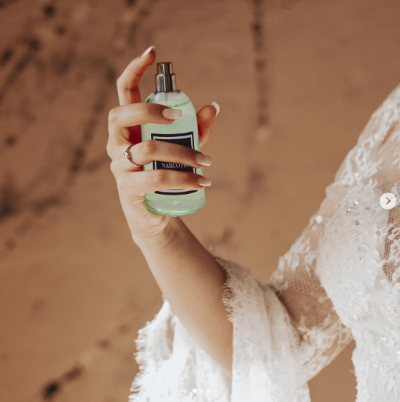 Parfüm Seçiminde İpuçları: Kişiliğinizi Yansıtan Kokuları Keşfedin